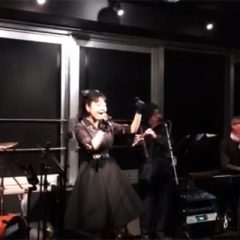 江坂のライブ＆レストラン・バー スターダスト演奏風景
